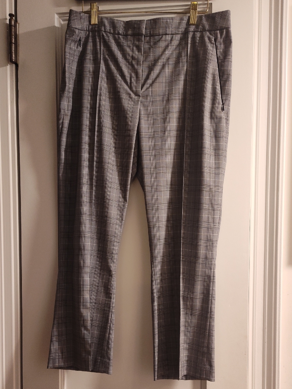 Elie Tahari Gray Plaid Dress Pants